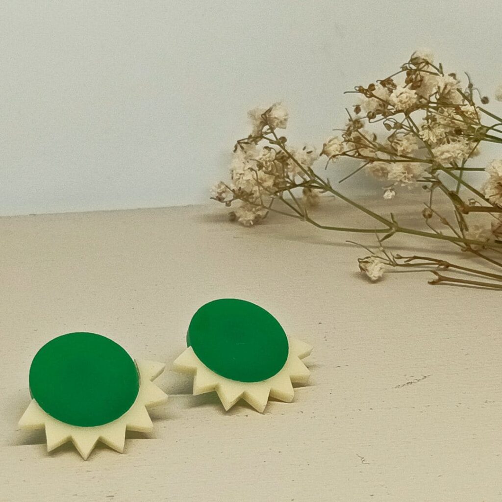 Pendientes Ojos color verde y hueso
